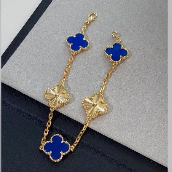 Noname Jewelry - Gold and Blue Clover Bracelet